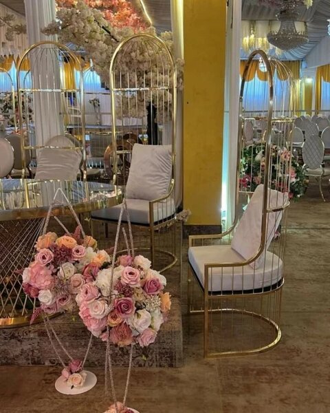 Import Flower - Aranjamente florale si mobilier pentru sali de evenimente