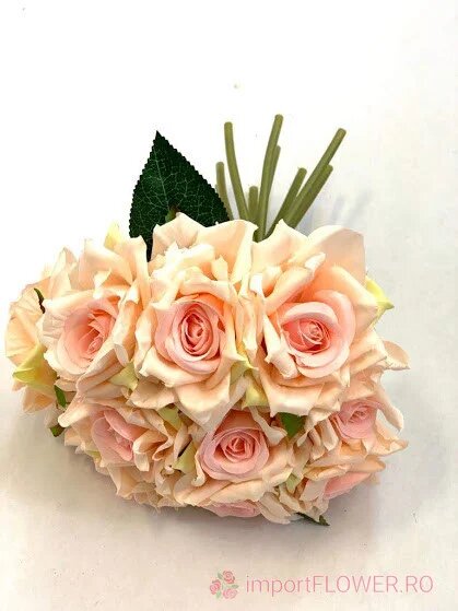 Import Flower - Aranjamente florale si mobilier pentru sali de evenimente